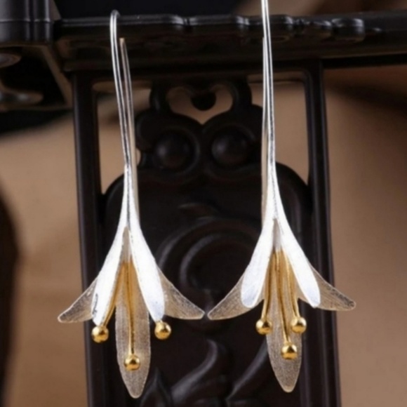 🎀925 Lily Drop Earing - Picture 2 of 6